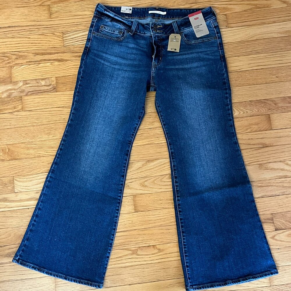 NWT Levi Superlow Flare Women's Jeans 32*30